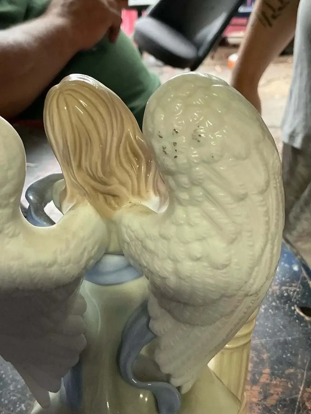 Musical Angel Figurine with Cat and Rose Bouquet, Plays Joy to the World